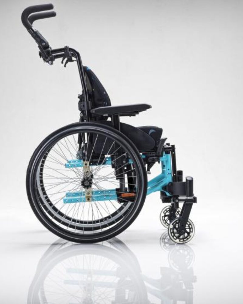 ACTION 3 JUNIOR MANUAL WHEELCHAIR